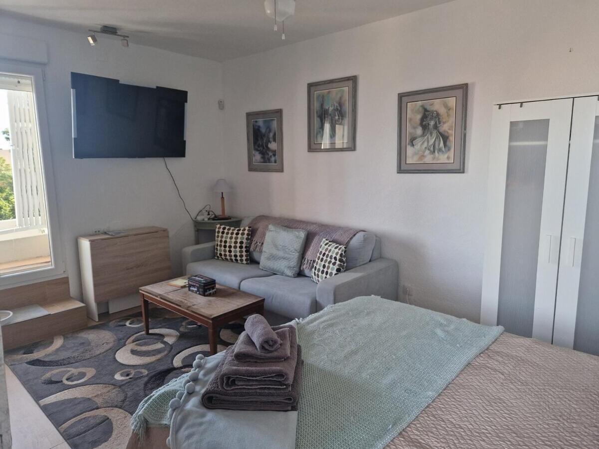 Apartment Life Carabassi *