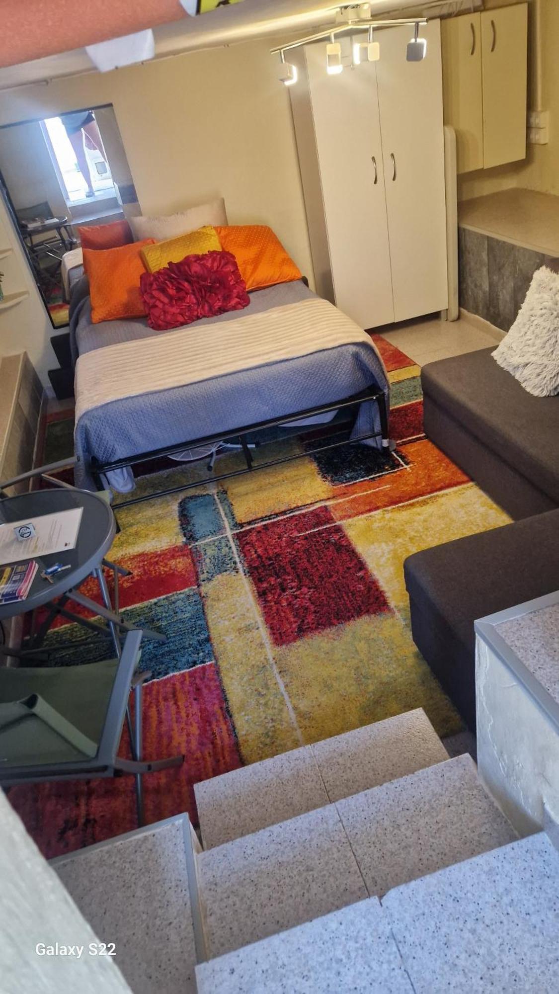 Apartment Life Carabassi